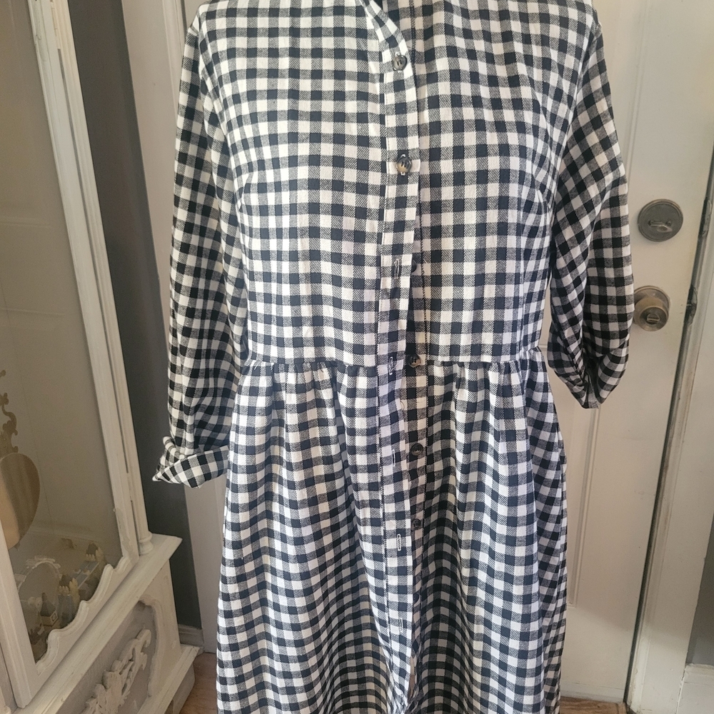 Fancyinn Monochrome Plaid Shirt